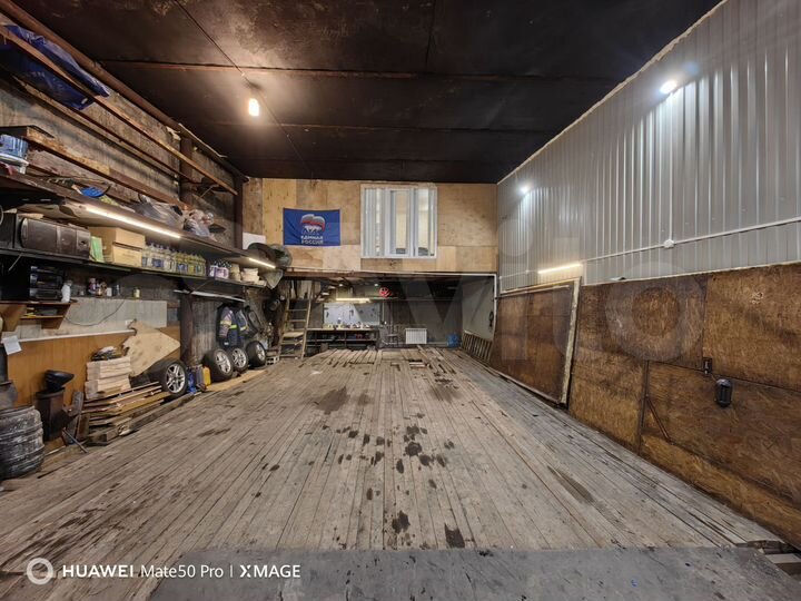 Гараж, > 30 м²