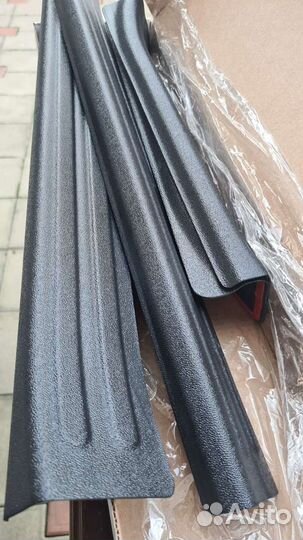 Накладка порога внутренняя Toyota Rav 4