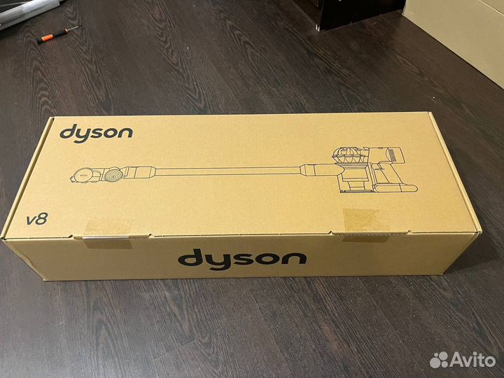 Dyson v8 fluffy extra silver nickel