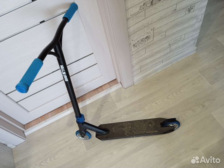 Трюковой самокат