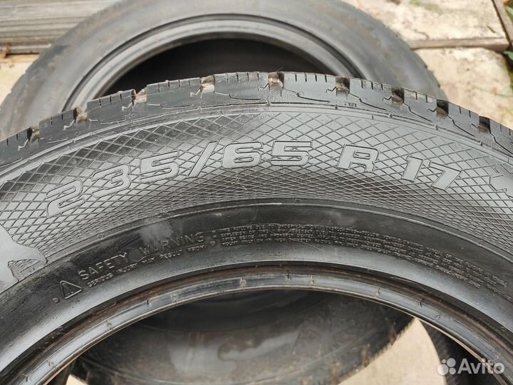 Gislaved Nord Frost 5 235/65 R17 108T