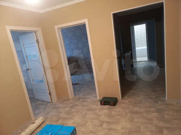 3-к. квартира, 93 м², 3/14 эт.