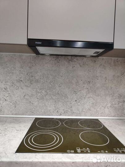 Кухонный гарнитур выставочный образец