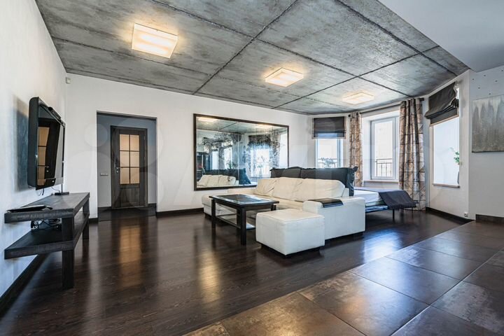 2-к. квартира, 96 м², 6/8 эт.