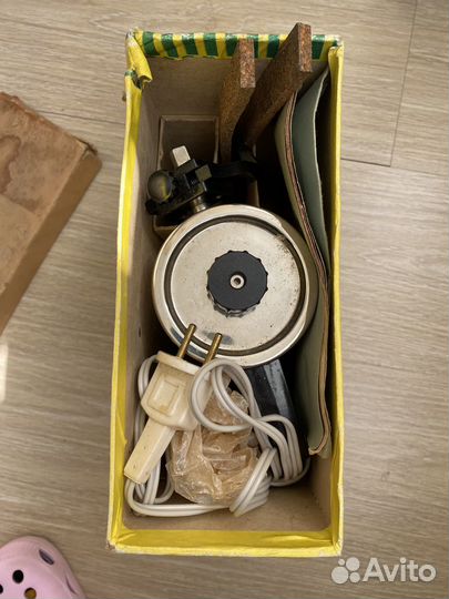 Ингалятор паровой с электроподогревом СССР