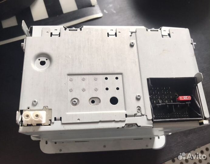 Магнитола VW Radio Low EU G+ BVX 5M0 035 186 AA