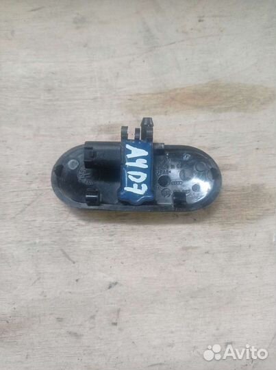 Форсунка омывателя Audi A4 B7 с подогревом