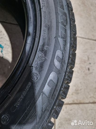 Bridgestone Blizzak Revo GZ 205/55 R16