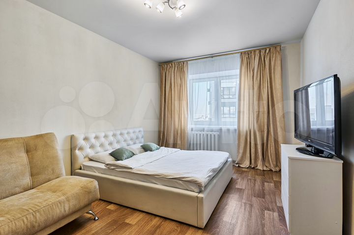 1-к. квартира, 53 м², 10/14 эт.