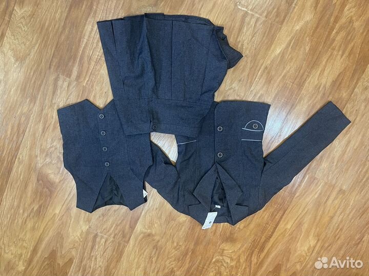 Школьный костюм