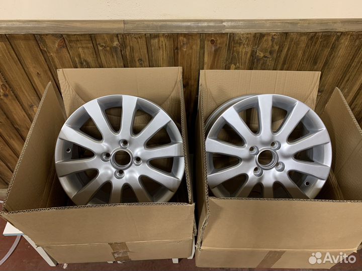 6x15 4x100 ET39 54,1 Диск Toyota Fielder