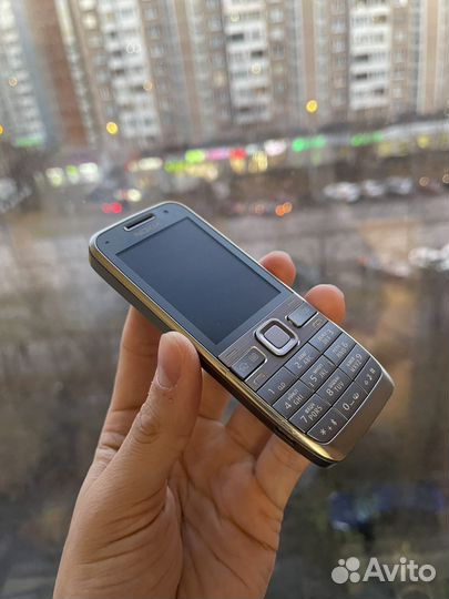 Nokia E52