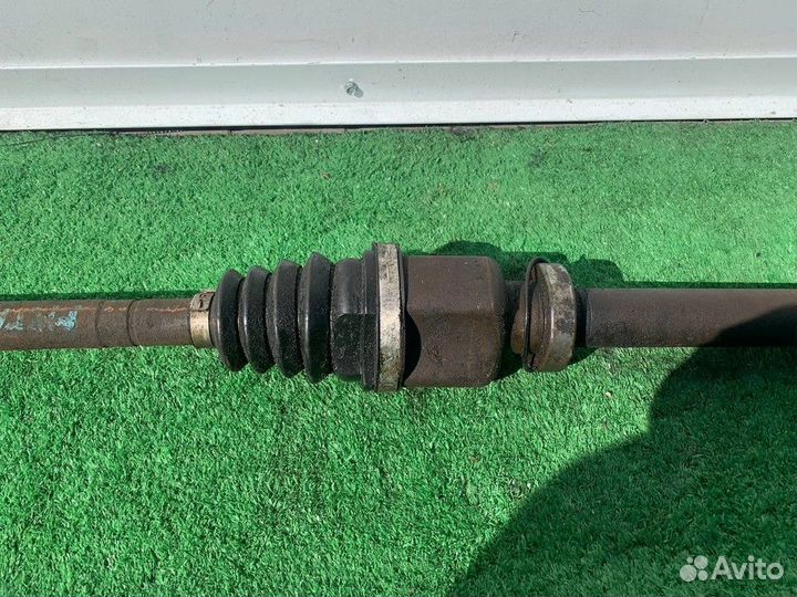 Полуось (привод) передняя правая R Renault Megane