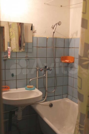 Комната 11 м² в 3-к., 8/9 эт.