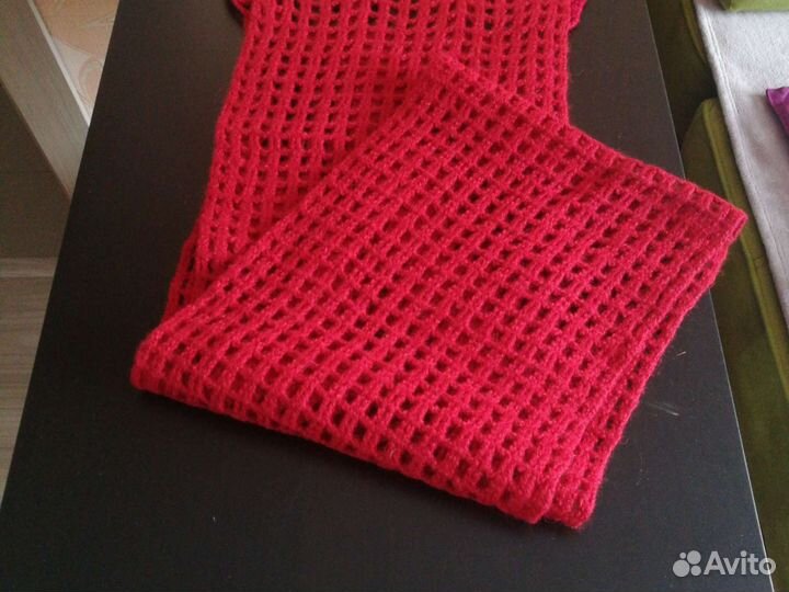 Берет женский и шарф ручной работы