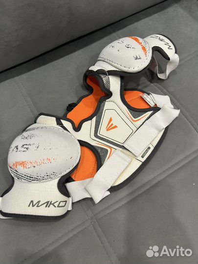 Нагрудник детский хоккейный