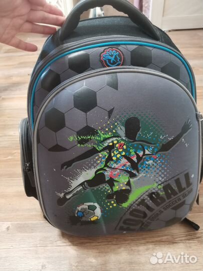 Рюкзак школьный