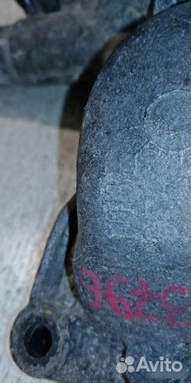 Водяной насос помпа Volkswagen Golf 3