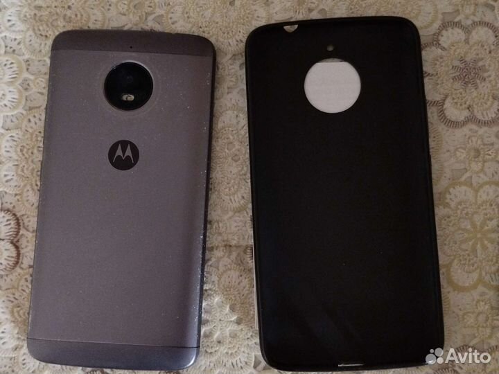 Телефон Motorola Е4+
