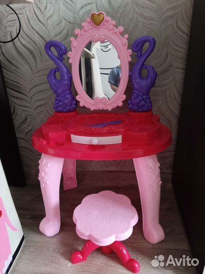 Игрушки детский туалетный столик