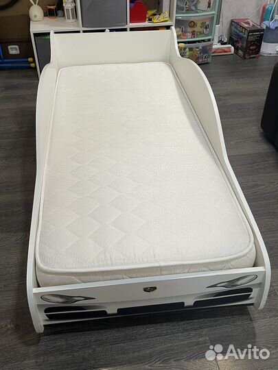 Кровать-машина с матрасом 70*160