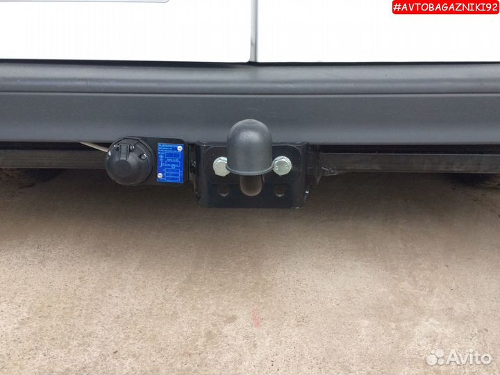 Фаркоп (тсу,прицепное) на Renault Trafic