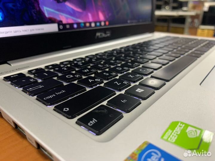 Asus/i5 5200/8GB/GT940M/1000GB/15.6 IPS FHD