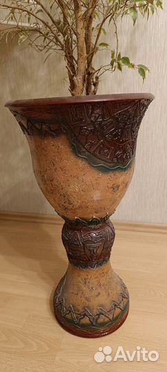 Вазон для цветов бу