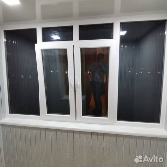 Пластиковые окна на балкон Остекление
