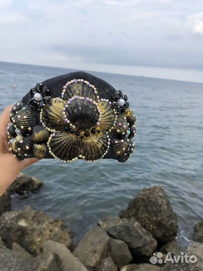 Корона с ракушками