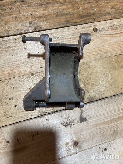 Крепление гура chery amulet a 15