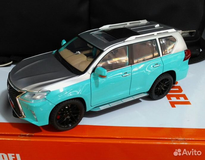 Lexus Sportplus 1:18. Lamborghini Sian FKP