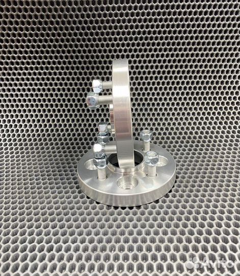 Проставки колесные 2шт 4х98 20мм цо 58.6 Ваз Лада