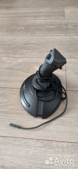 Игровой джостик Genius