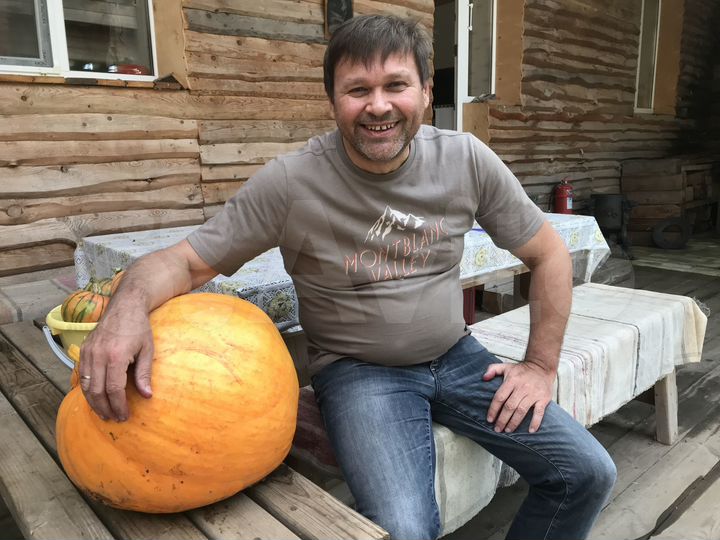 Коттедж 433 м² на участке 43 сот.