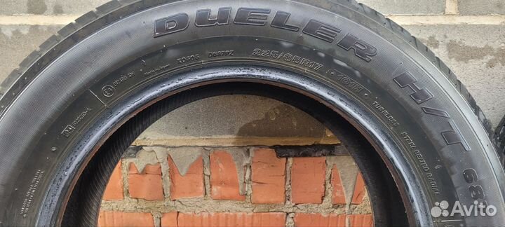 Bridgestone Dueler H/T 687 225/65 R17 101H