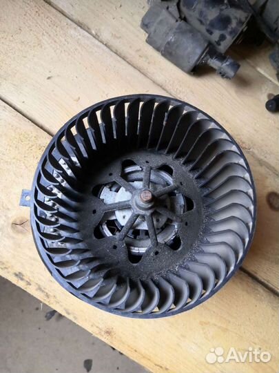 Мотор печки VW Golf 5 2005 1.6 МКПП