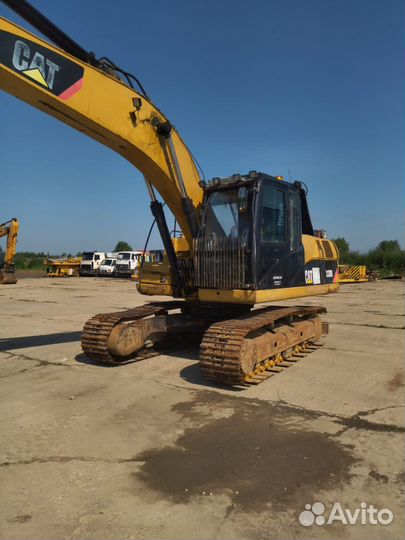 Гусеничный экскаватор CAT 320D L, 2012
