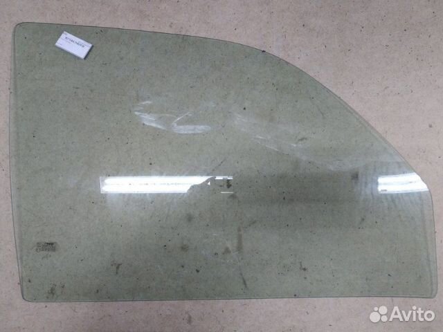 Стекло двери переднее правое Toyota 4Runner 4X4