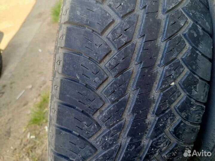 Cooper Discoverer H/T 235/65 R17