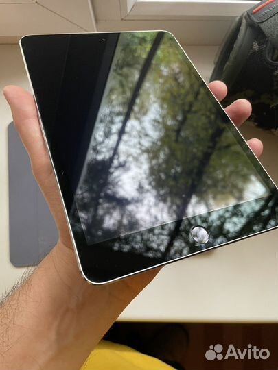 Apple iPad mini 4 128gb в отличном состоянии