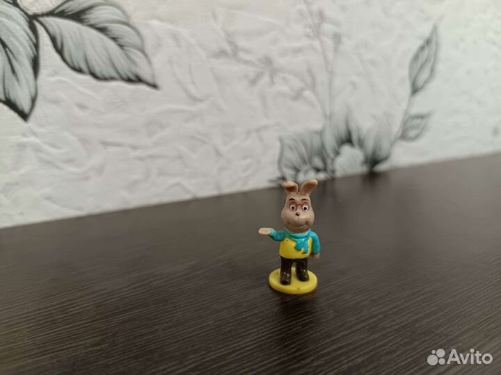 Игрушки из киндера (богатыри,фиксики, шрек и т.д)