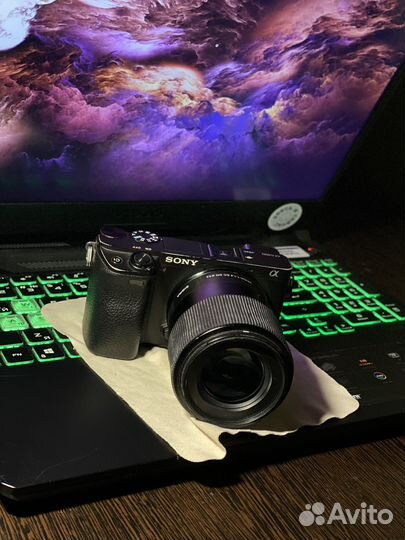 Sony a 6400 + sigma 30mm f1/4 + sony 16-50