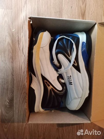 Кроссовки мужские 44 размер бу