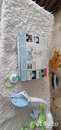 Музыкальный мобиль на кроватку