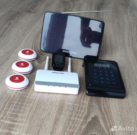 Кнопка вызова официанта,часы, табло, пульт, репите