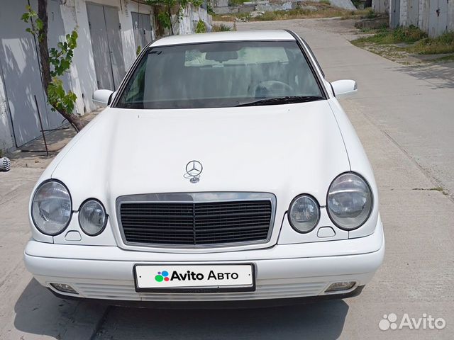 Mercedes-Benz E-класс 2.2 AT, 1995, 307 000 км с пробегом, цена 650000 руб.