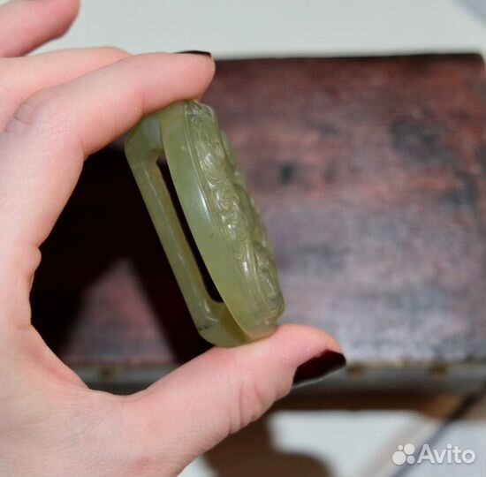 Предметы из нефрита