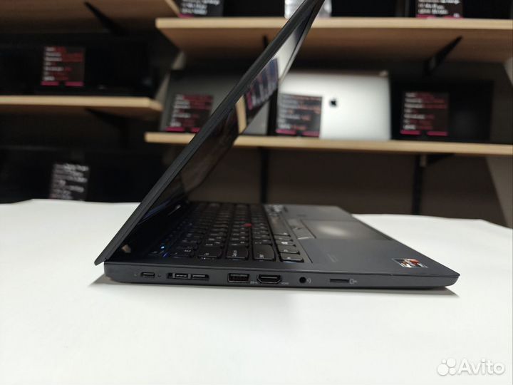 Lenovo thinkpad t14 Ryzen 5pro 4650/16-256/touch