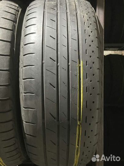 Bridgestone Playz PX-RV II 215/60 R16 95S